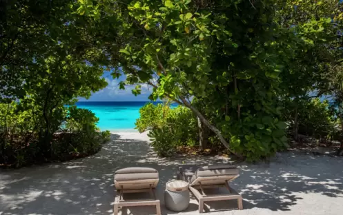 BEACH VILLA WITH PLUNGE POOL GARDEN VIEW